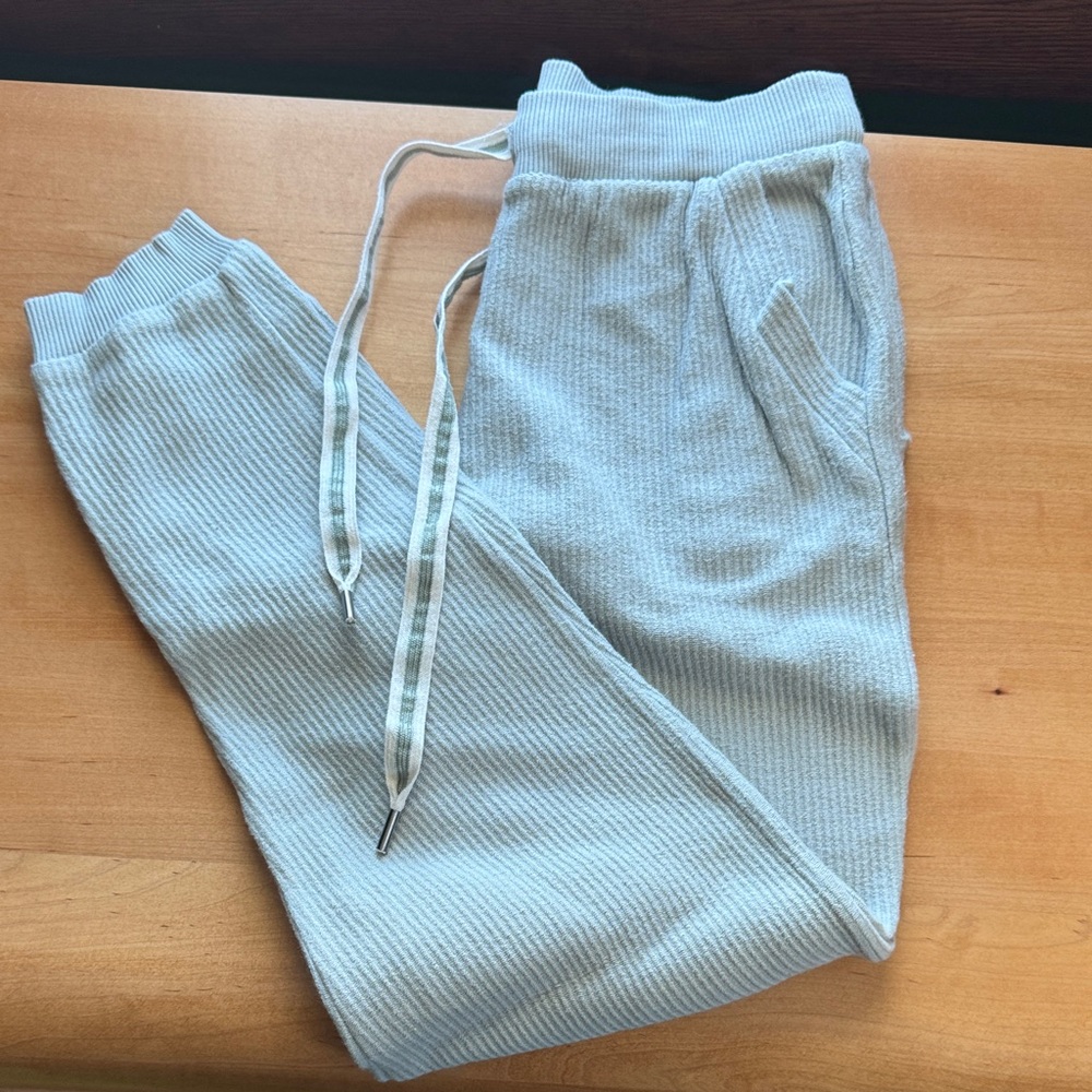 Aerie small joggers